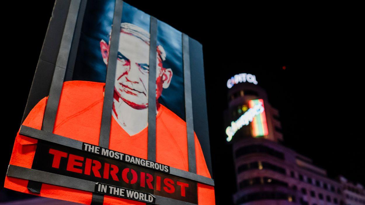 Un cartel de Netanyahu durante una movilización en Madrid contra el genocidio en Gaza. EP/Archivo.