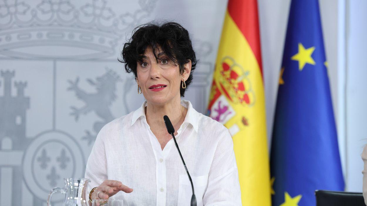 La ministra Portavoz, Elma Saiz, durante una rueda de prensa posterior al Consejo de Ministros, en el Palacio de la Moncloa, a 2 de junio de 2026, en Madrid. EP.