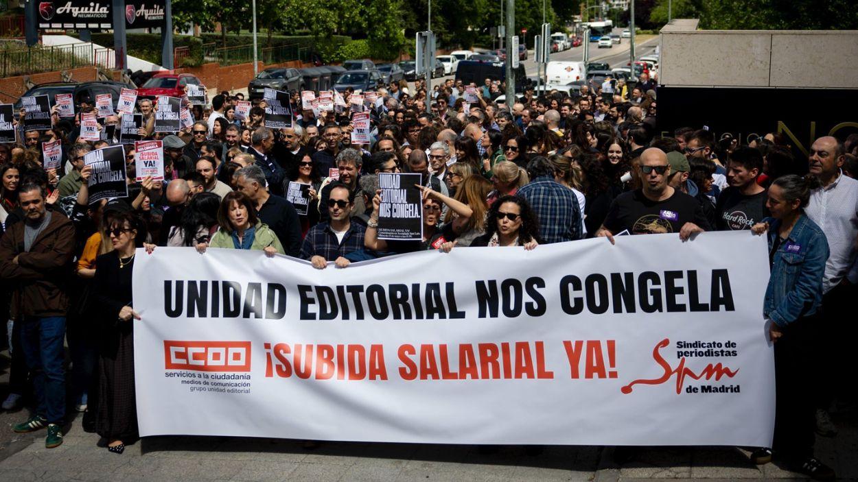 Los trabajadores de 'El Mundo', 'Marca' y 'Expansión' dejan sin firmas sus periódicos para denunciar 15 años de congelación salarial. Imagen de CCOO.