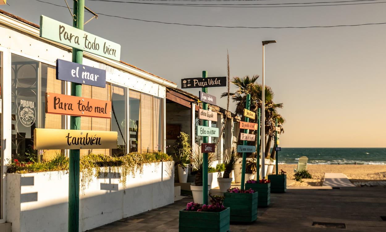 Pura Vida Beach Club, en Punta Umbría (Huelva). CERVEZA CORONA