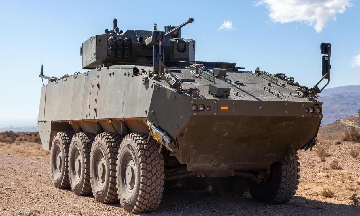 El 8x8 Dragón sale al escaparate internacional. INDRA GROUP