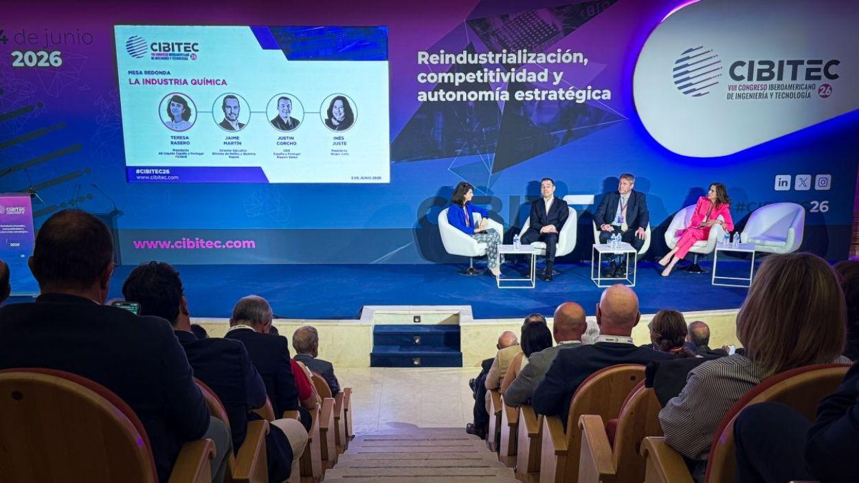 Expertos e industria piden acelerar la reindustrialización para reforzar la autonomía estratégica de España. Servimedia.