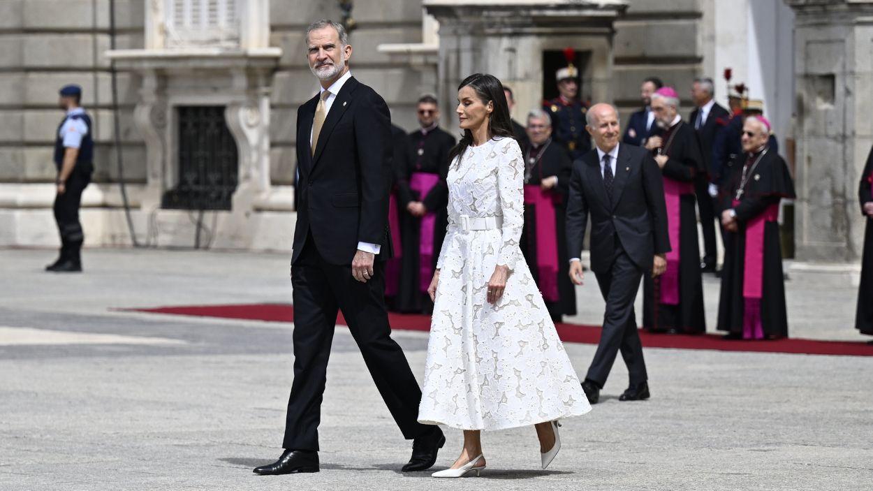 El Rey Felipe VI; la Reina Letizia; asisten a la ceremonia de bienvenida al Papa León XIV. EP.