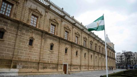 El Parlamento andaluz arranca la XIII Legislatura con mayorí