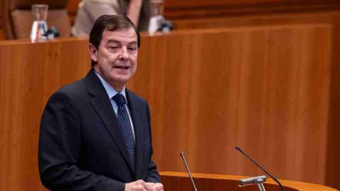 Mañueco, investido presidente de la Junta de Castilla y León
