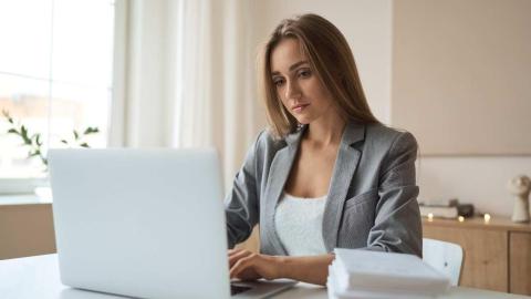 Cómo cambiar la personalidad de tu IA para que te responda c