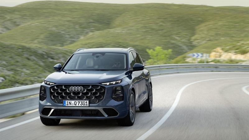 audiq7 frontal audiq7 frontal
