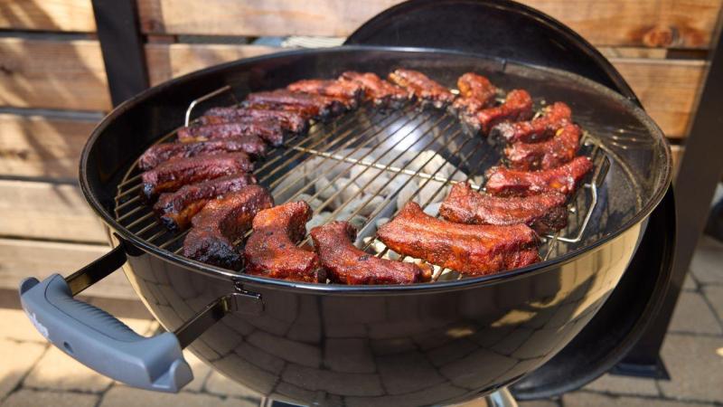 WEBER KETTLE 2 WEBER KETTLE 2