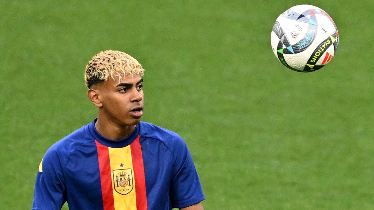 Lamine Yamal en un entrenamiento con la Selección Española