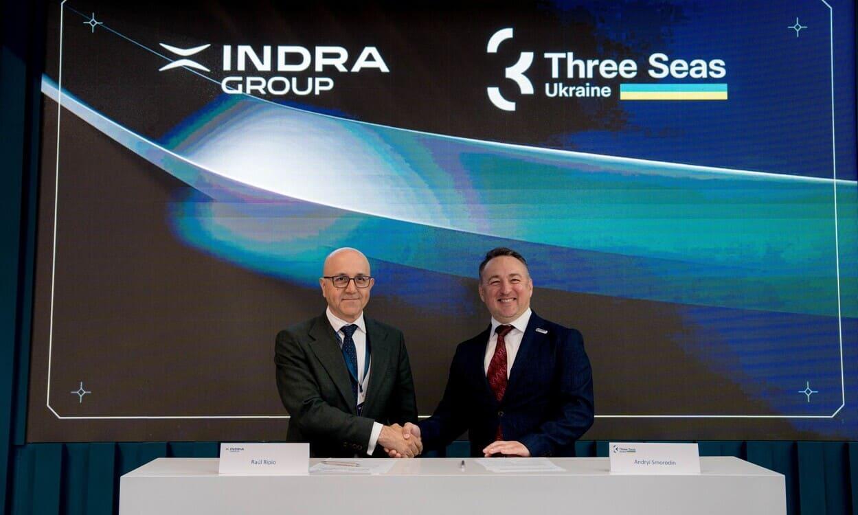 Indra y la plataforma de los Tres Mares-Ucrania firman para modernizar el transporte ferroviario en el país. INDRA GROUP