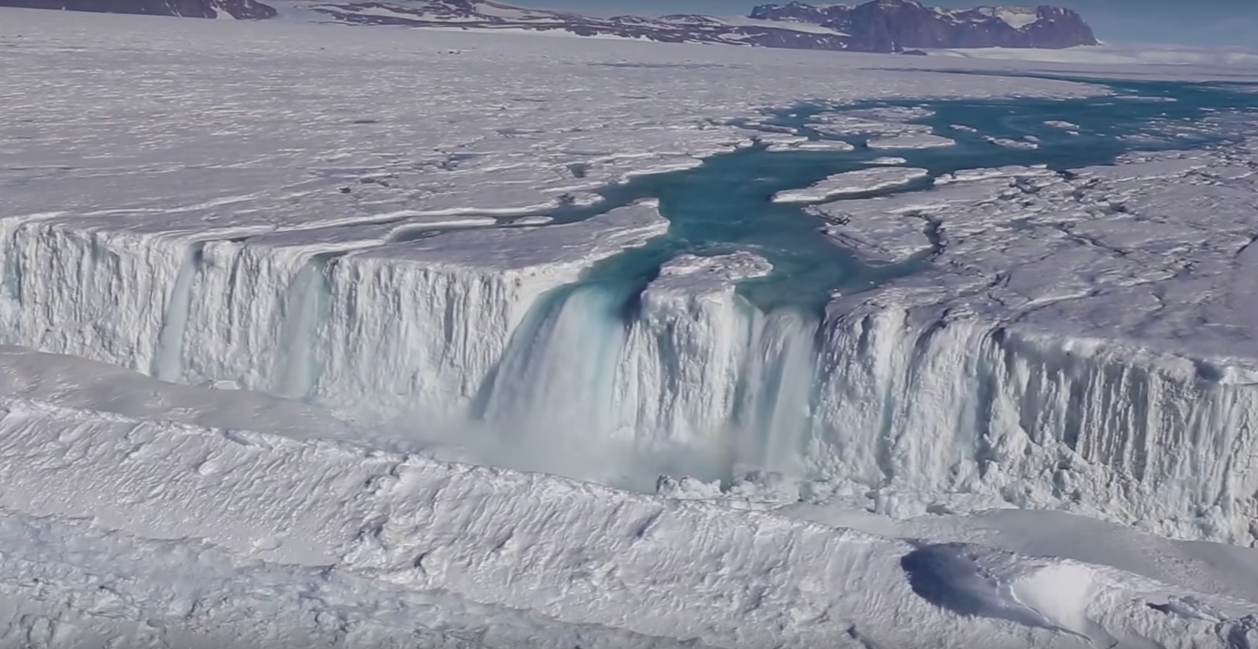 Catalogan los ríos que desangran la Antártida