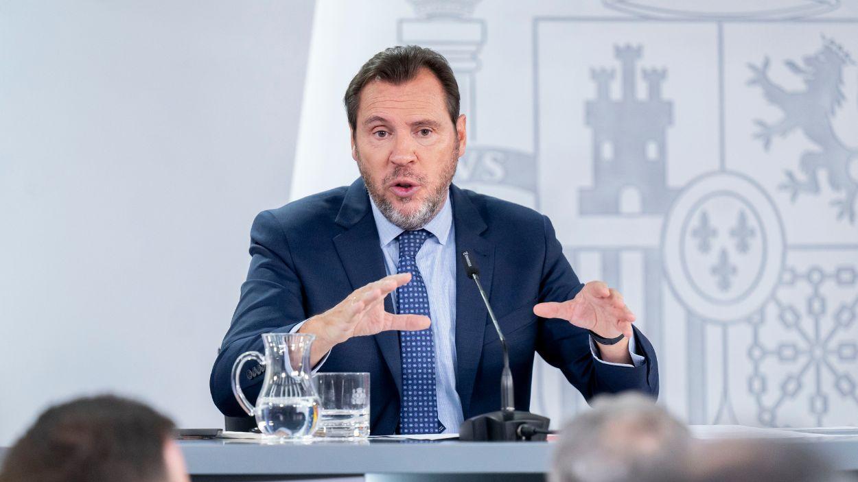 El ministro de Transportes y Movilidad Sostenible, Óscar Puente, durante la rueda de prensa posterior al Consejo de Ministros. EP.