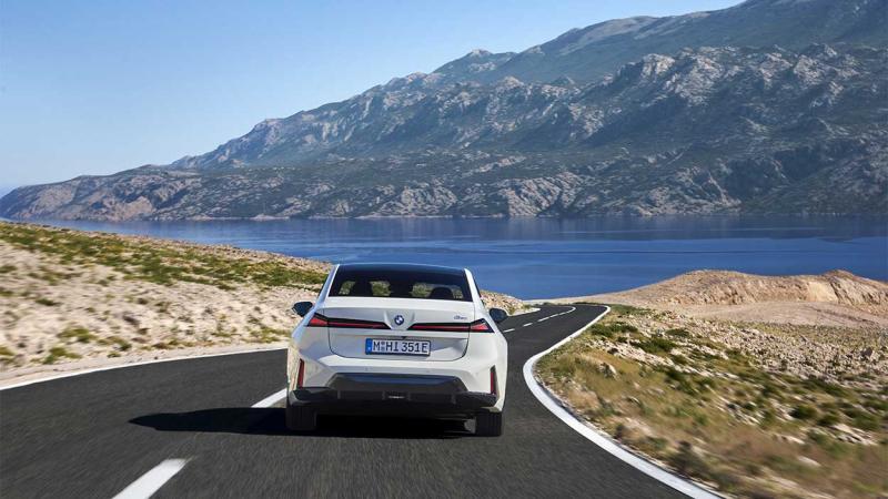 bmwi35 trasera