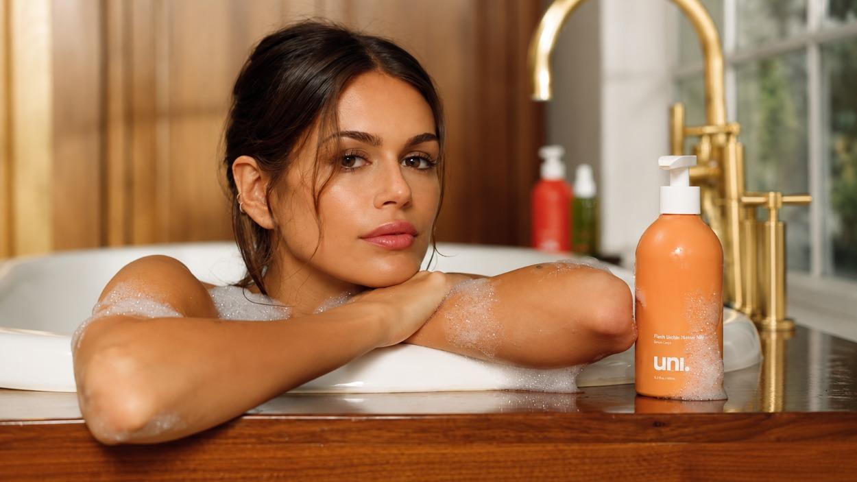 Kaia Gerber x Uni 