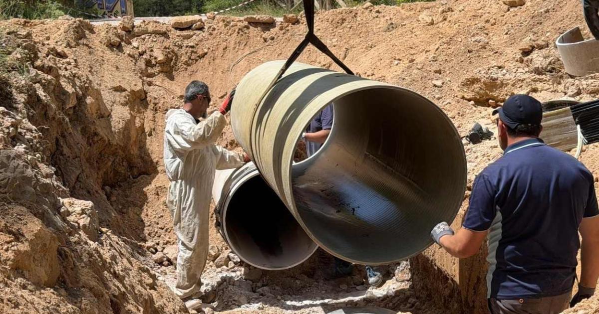 La rotura de una tubería en Las Grajas provoca cortes de agua en varios puntos de Cuenca