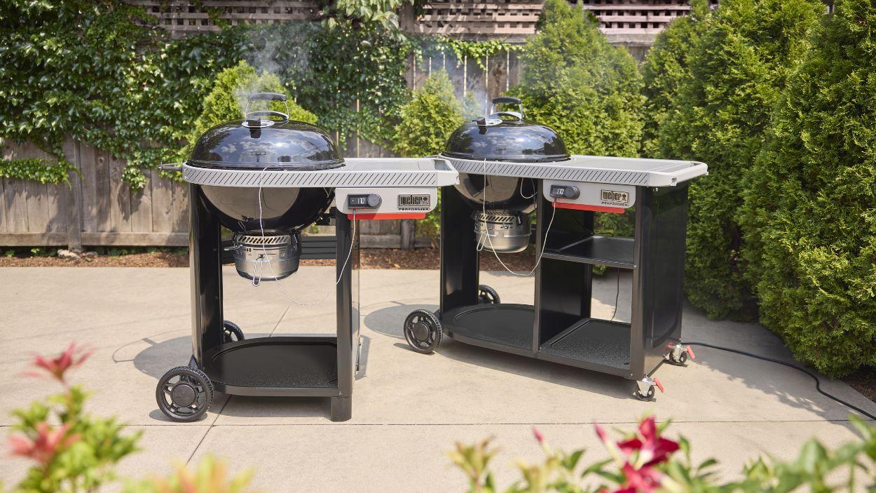 A prueba: Weber Performer Premium Smart, la barbacoa de carbón que se controla desde el móvil