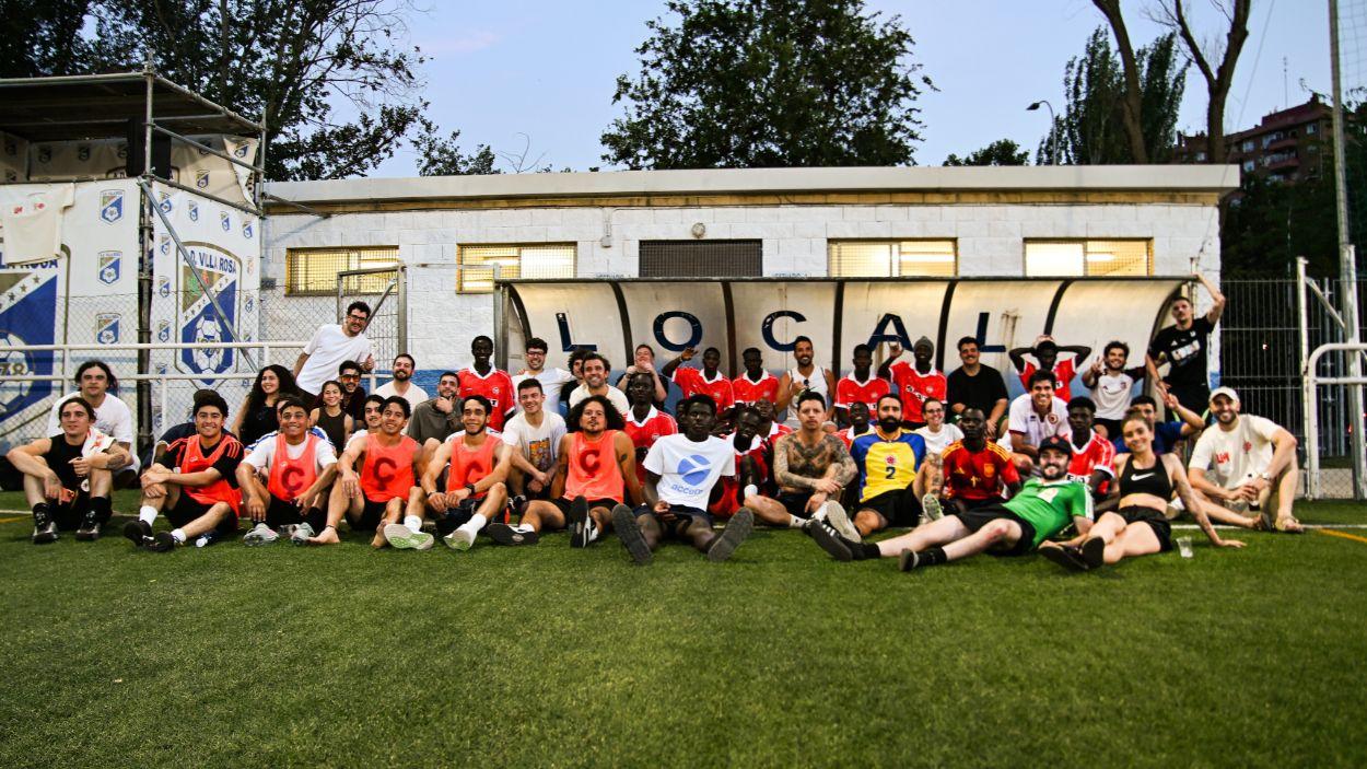 Pelotero Ritmo Constante el torneo solidario de Çantamarta y Matinal que unió fútbol, música y apoyo a ACCEM en Madrid