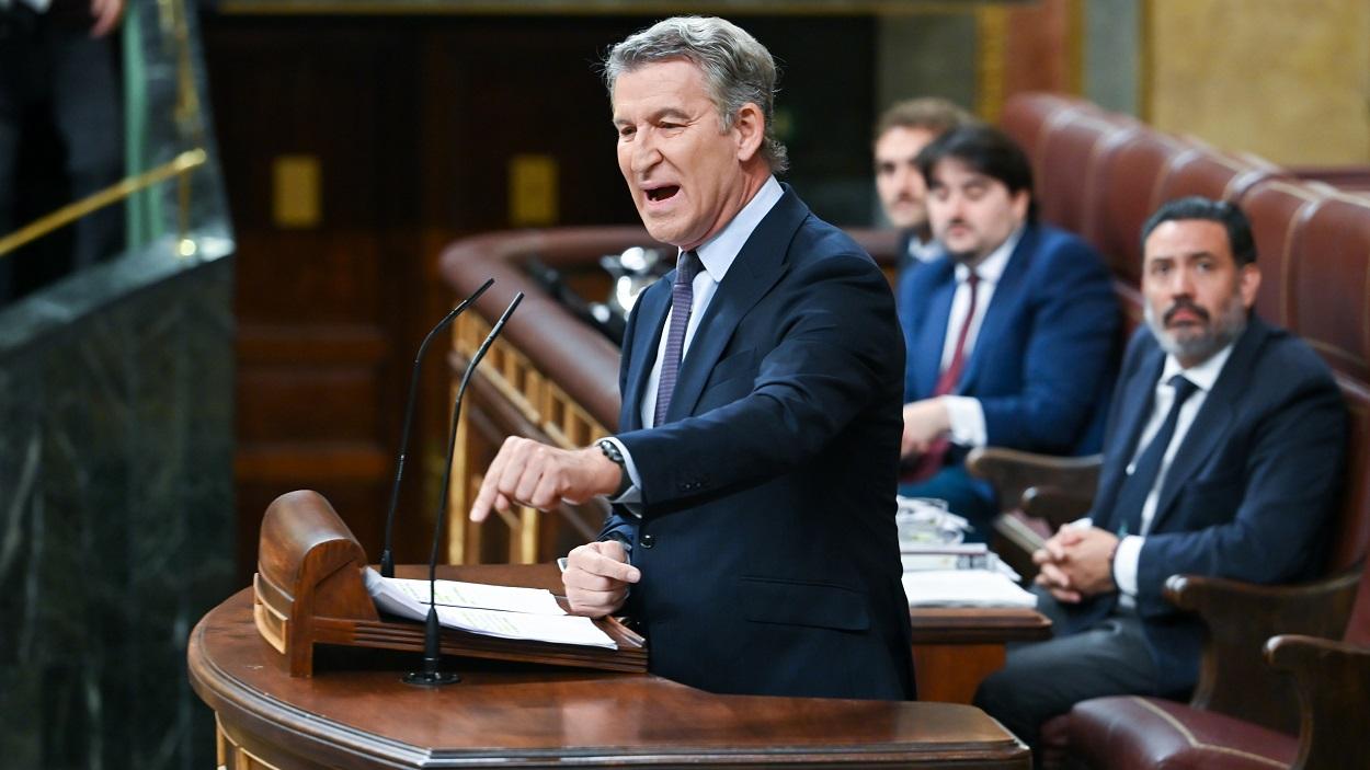 El presidente del PP, Alberto Núñez Feijóo, interviene durante una sesión plenaria en el Congreso de los Diputados, a 24 de junio de 2026. EP