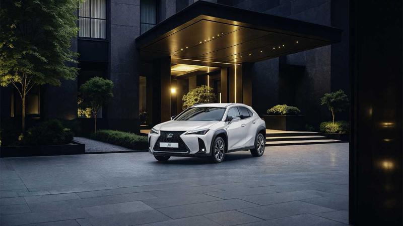 LexusUX perfil