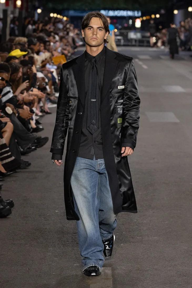 Vetements SS27 