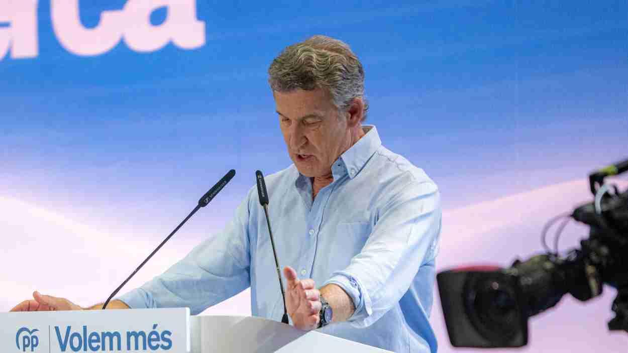 Feijóo llama a la puerta de Junts. EP