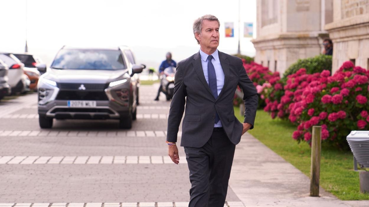 El PSOE lleva a Feijóo y su casa en el Viso al Congreso. EP.