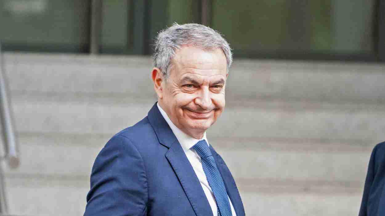 Zapatero denuncia la filtración de datos personales. EP 