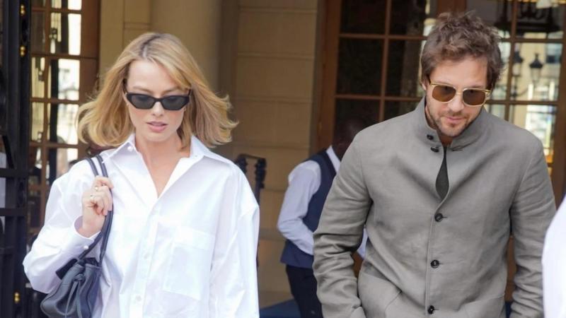 Margot Robbie y Tom Ackerley