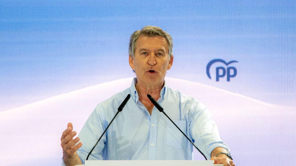 El presidente del PP, Alberto Núñez Feijóo, interviene durante el XVI Congreso Extraordinario del PP catalán. EP.