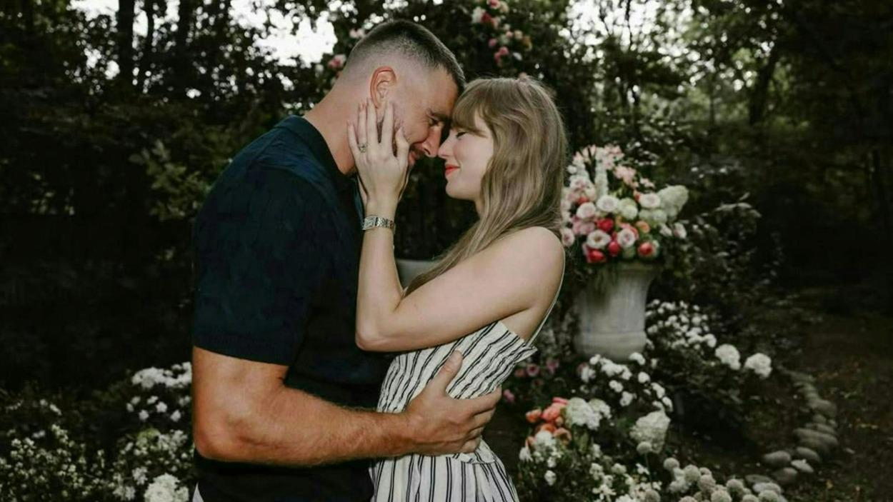 Taylor Swift & Travis Kelce Taylor Swift & Travis Kelce