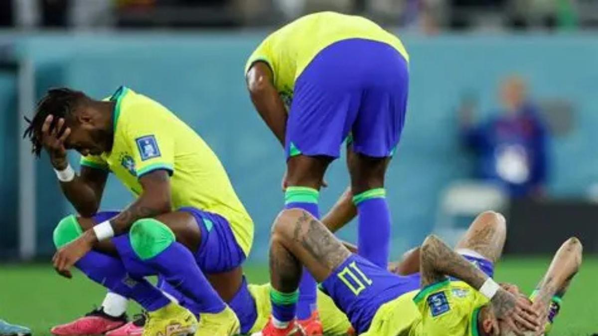 Jugadores brasileños tras la derrota ante Noruega| EP