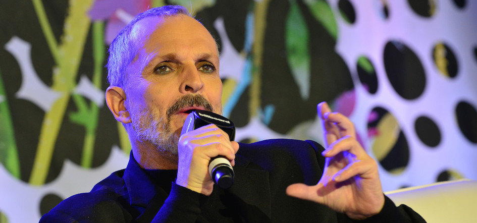 El cantante español Miguel Bosé