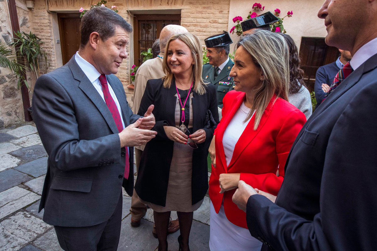 La exalcaldesa de Toledo, Milagros Tolón, y el presidente de Castilla-La Mancha, Emiliano García-Page. 