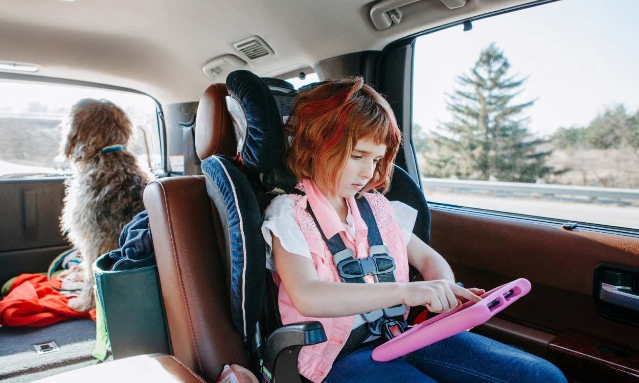 5 trucos tecnológicos para viajar con niños sin depender todo el rato de las pantallas