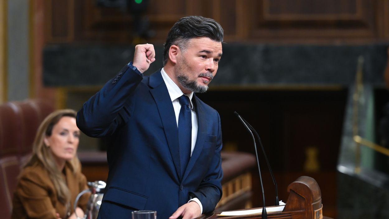 El portavoz de ERC en el Congreso, Gabriel Rufián, interviene durante una sesión plenaria en el Congreso de los Diputados. EP.
