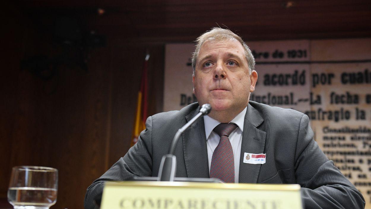 El expresidente de Correos Juan Manuel Serrano en la comisión del 'caso Koldo' en el Senado. Archivo EP