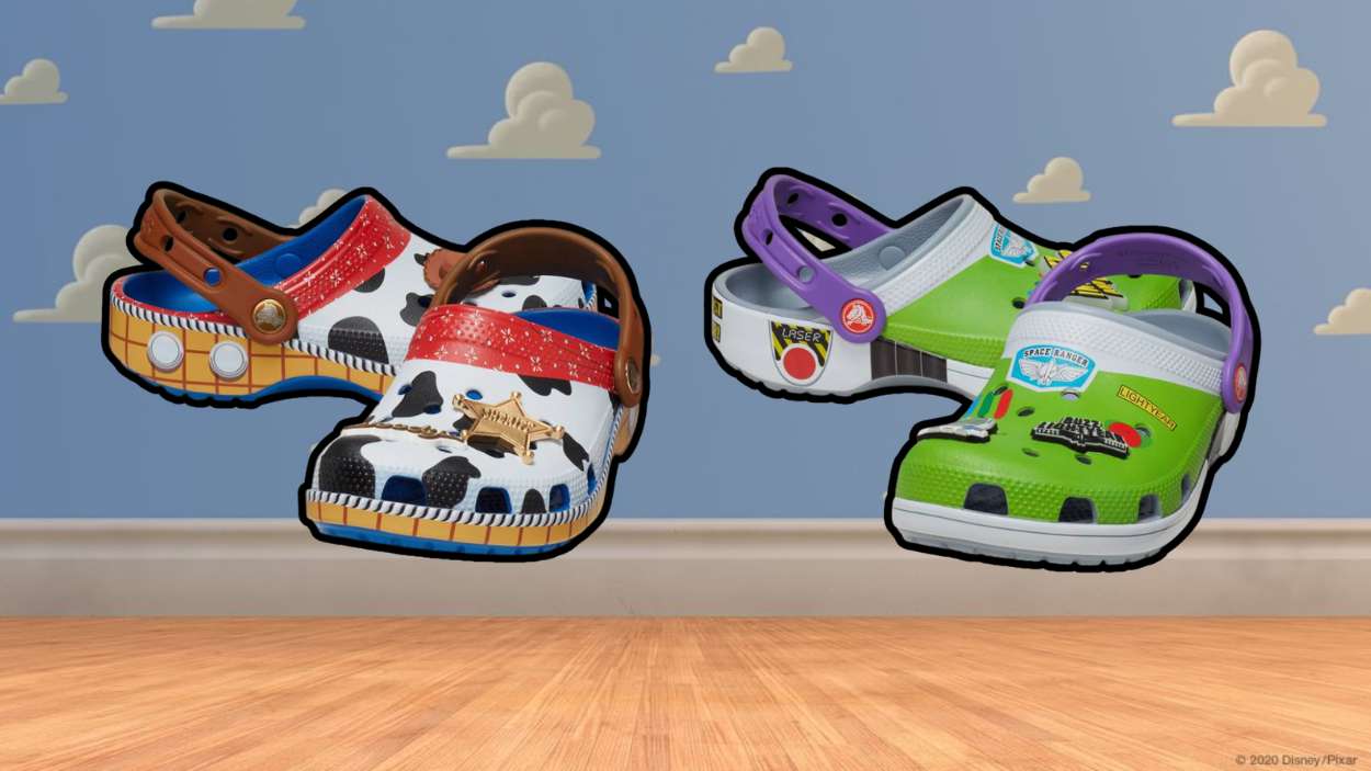 Así son los Crocs inspirados en Woody y Buzz Lightyear