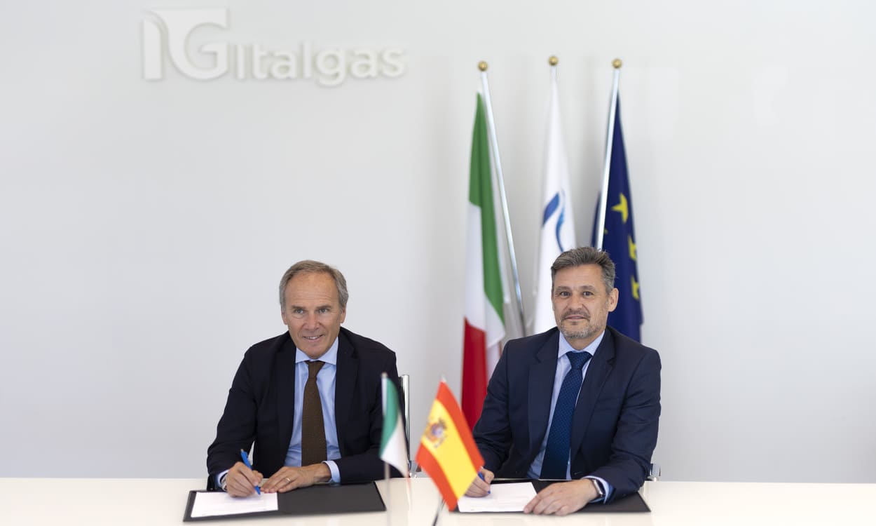 Paolo Gallo, consejero delegado de Italgas, y Raúl Suárez, consejero delegado de Nedgia, la distribuidora de gas del grupo Naturgy.