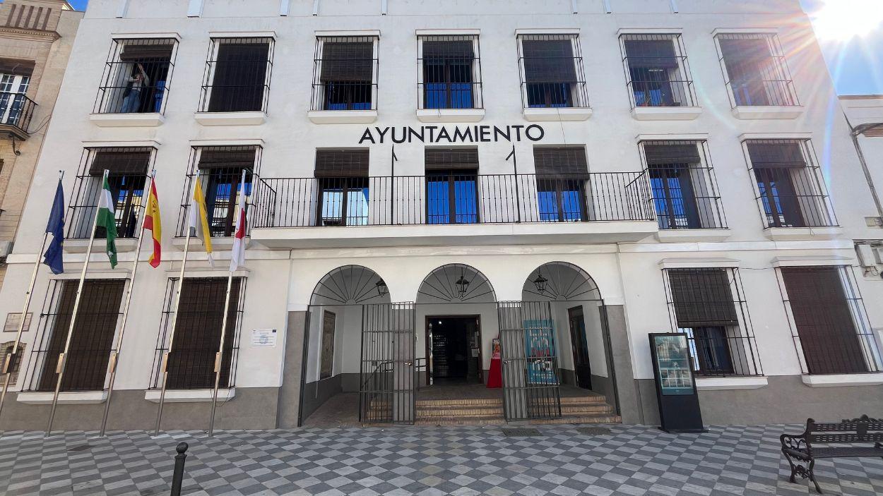 Fachada del Ayuntamiento de Coria del Río. Europa Press.