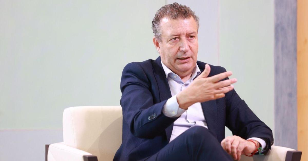 El PSOE-A acusa a Moreno Bonilla de renunciar a la «vía andaluza» tras su acuerdo con Vox