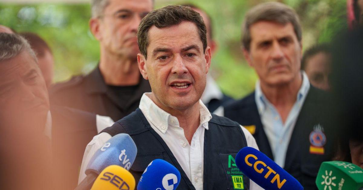 Moreno y Robles destacan la coordinación entre administraciones tras la estabilización del incendio de Los Gallardos