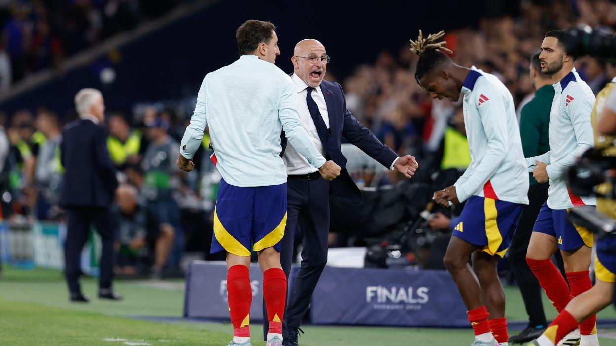 Luis de la Fuente durante el partido de semifinales de la Liga de Naciones de la UEFA entre España y Francia en el Stuttgart Arena el 5 de junio de 2025, en Stuttgart, Alemania. EP.