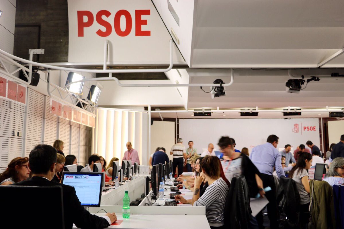 Image de la  sala Ramón Rubial donde se cuentan los avales para las primarias del PSOE.