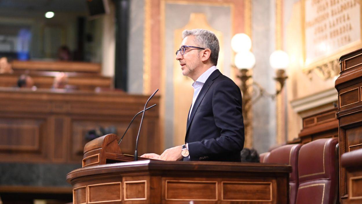El ministro de Hacienda, Arcadi España, durante una sesión plenaria extraordinaria, en el Congreso de los Diputados. EP.