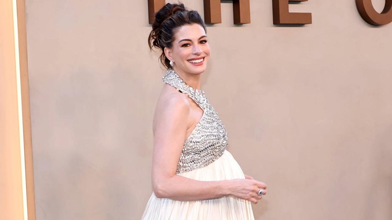 Anne Hathaway 