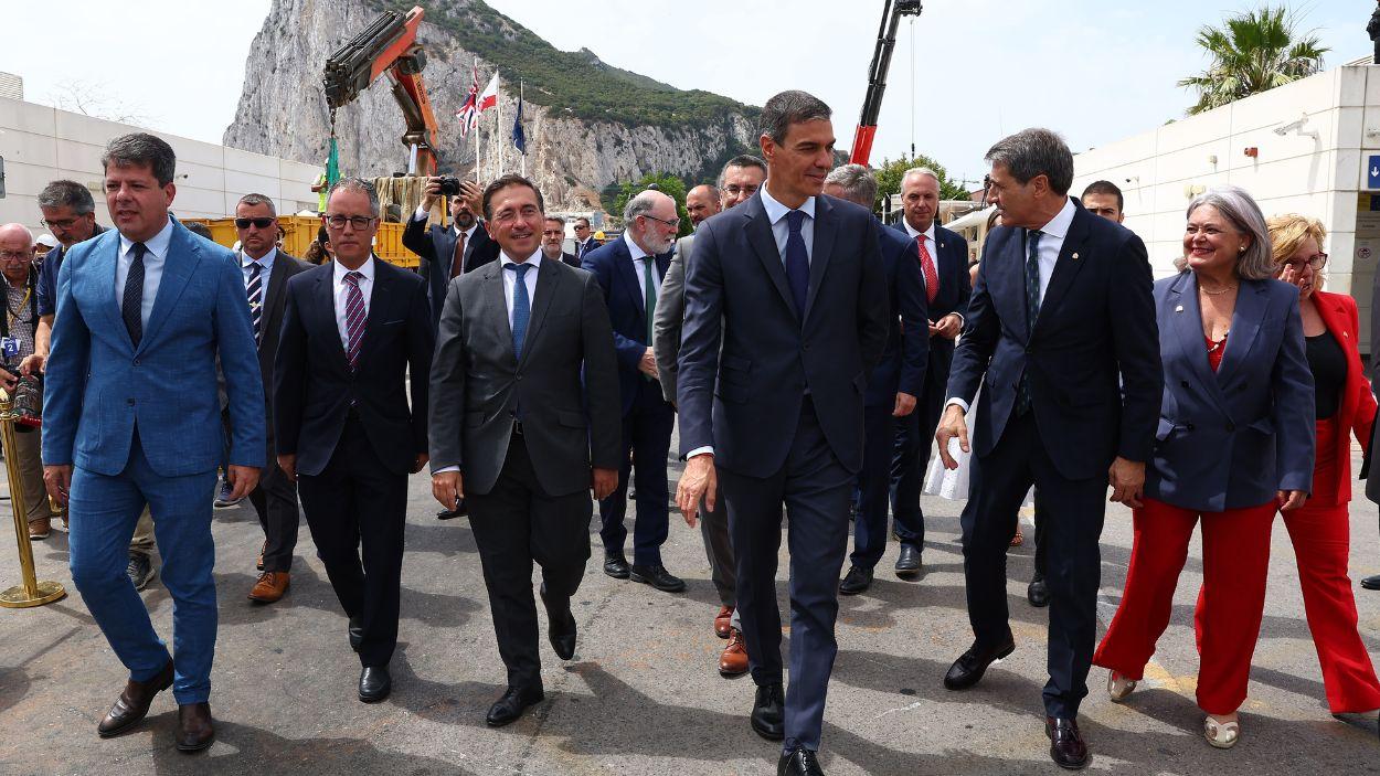 El presidente del Gobierno, Pedro Sánchez, con el ministro principal de Gibraltar, Fabian Picardo / EP