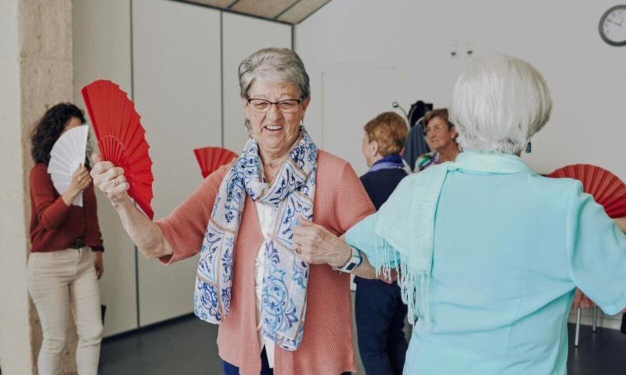Imagen de una de las actividades de verano organizadas por el programa Siempre Acompañados de la Fundación ”la Caixa”. © Fundación ”la Caixa”