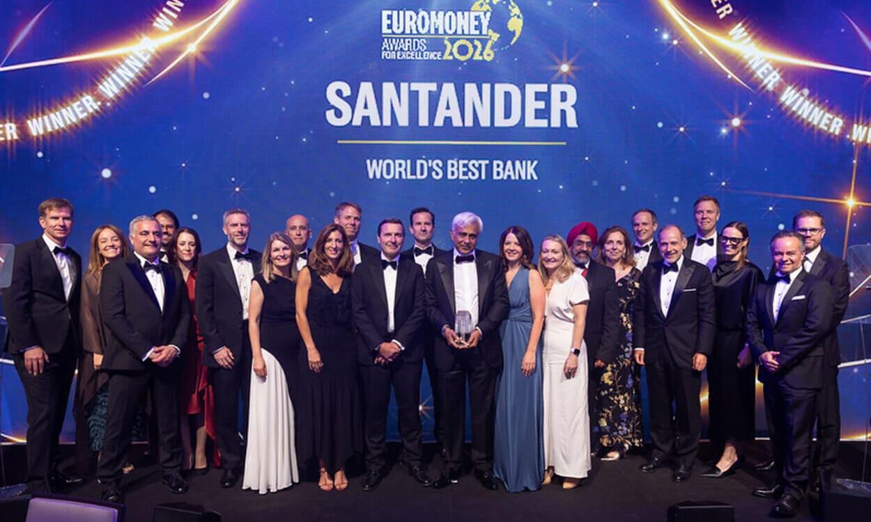 Banco Santander ha sido reconocido por Euromoney como el Mejor Banco del Mundo en los premios Awards for Excellence. BANCO SANTANDER