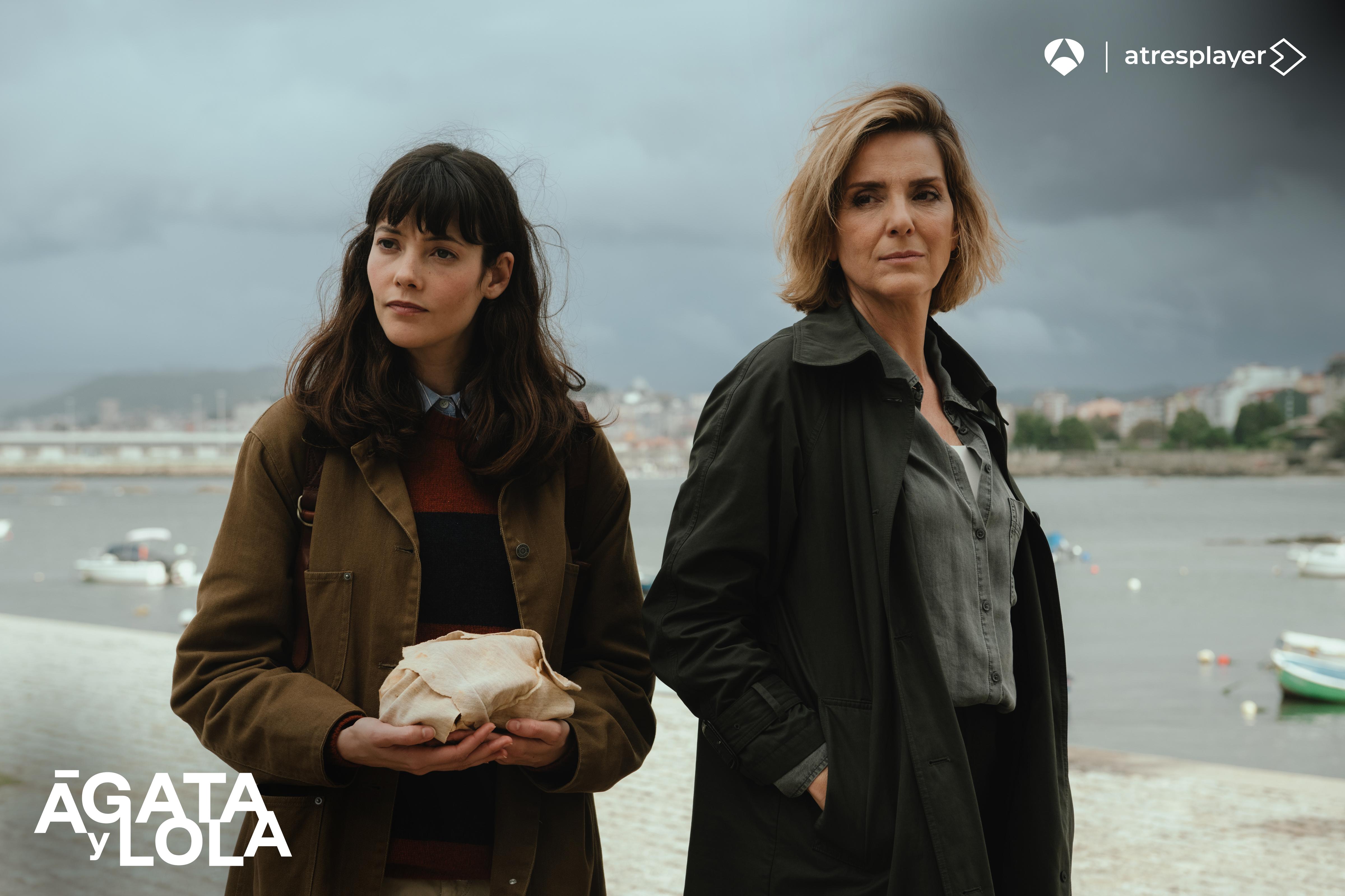 Mireia Oriol y Eva Martín en 'Ágata y Lola'. ATRESMEDIA. 