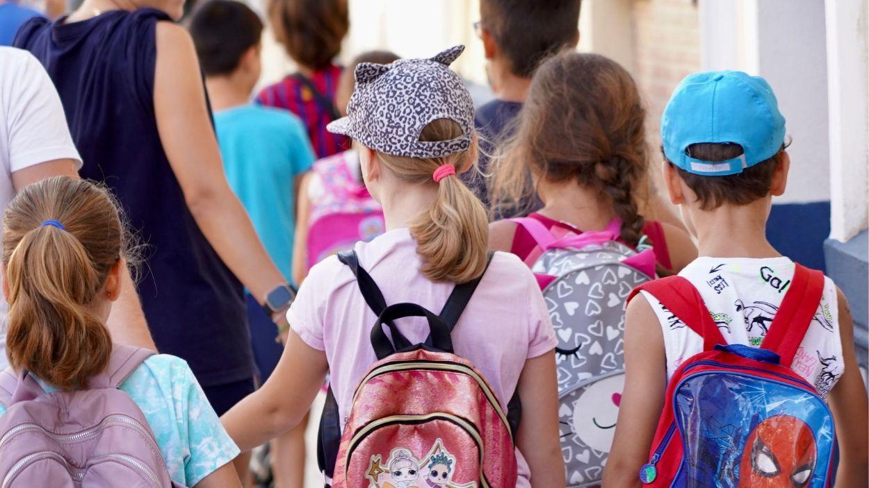 Niños y niñas en un colegio de verano / EP